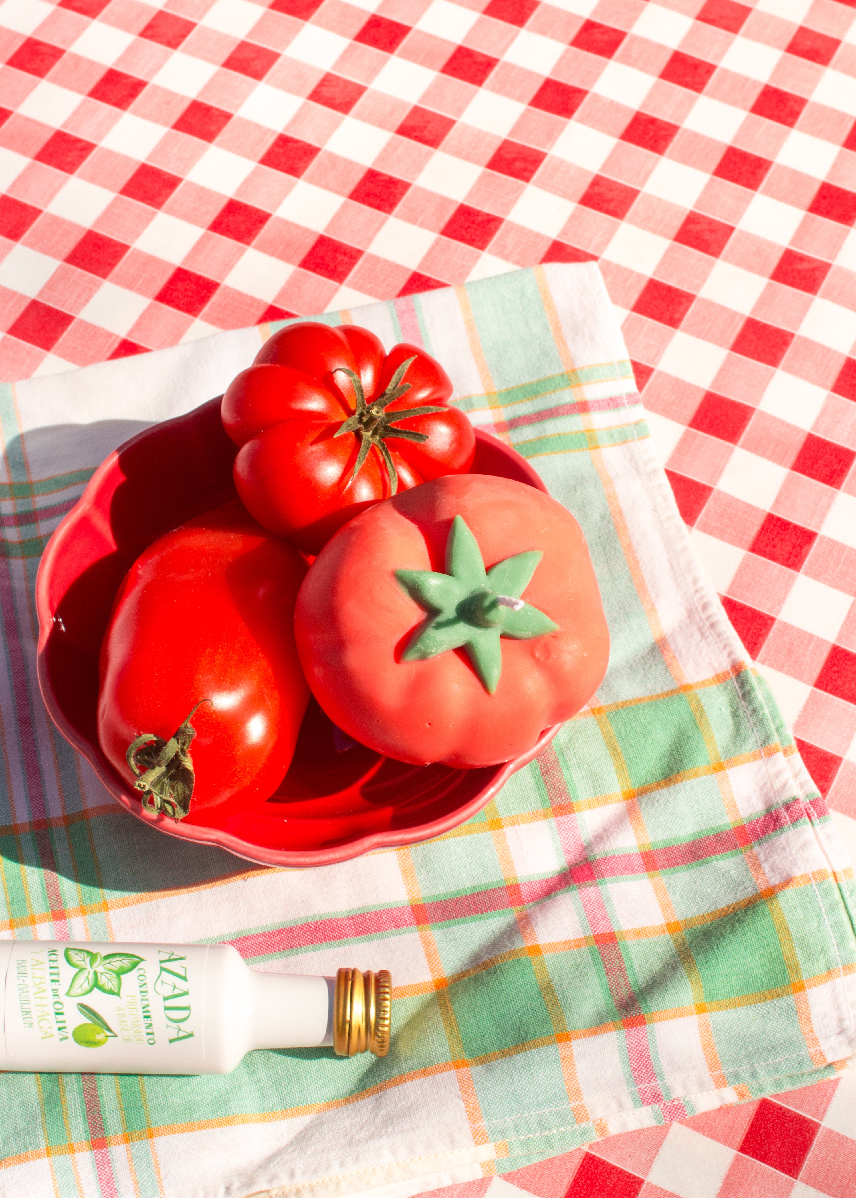 Ripe Tomato Candle
